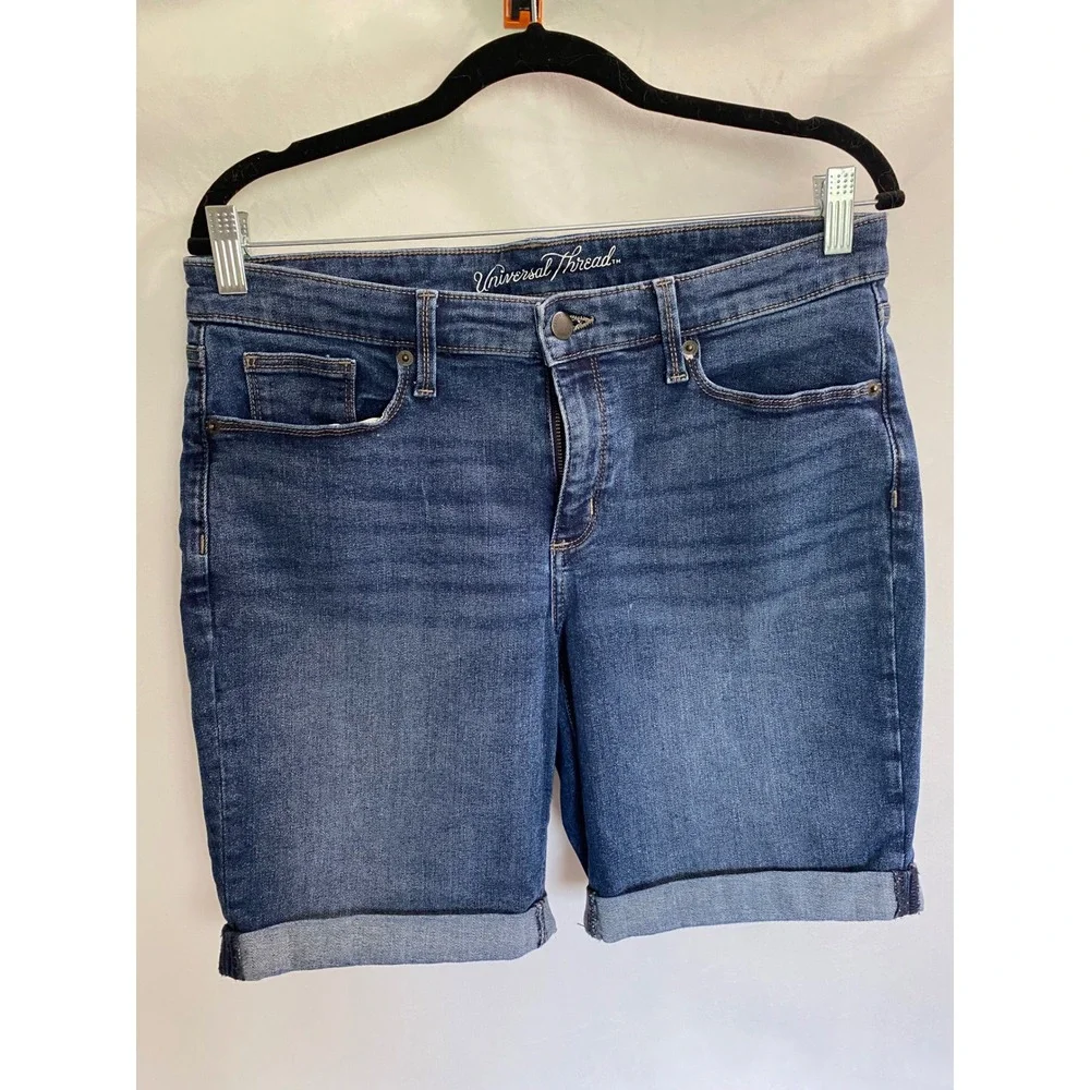Universal Thread Womens Mid Rise Bermuda Shorts Medium Wash Denim Blue Size 12